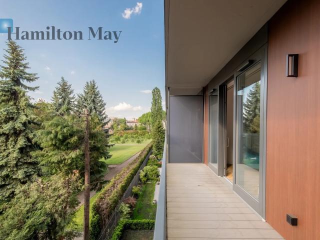 Angel Stradom | Elegancki apartament Hamilton May