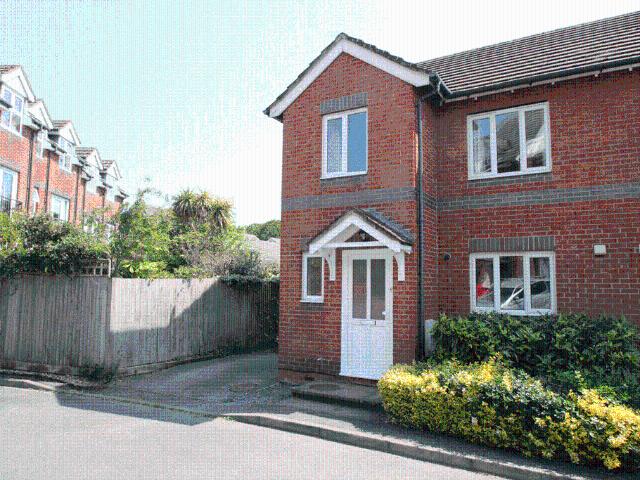 Angelica Way, Whiteley, Fareham. 3 bed semi detached house to rent £1,475 pcm £340 pw