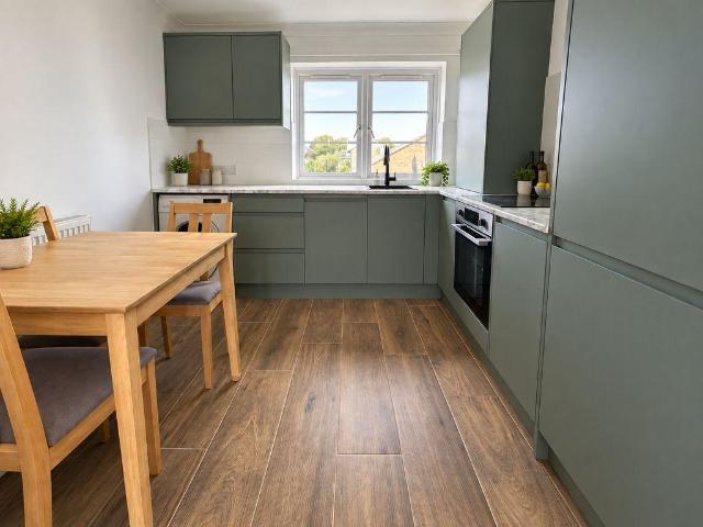 Angelica House, London E3 1 bed apartment to rent £2,300 pcm £531 pw