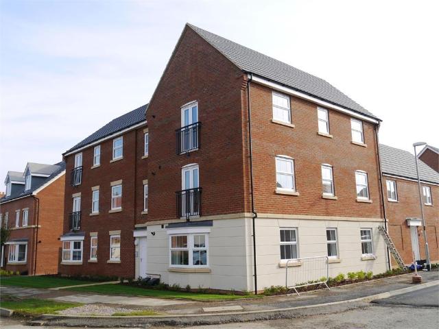 Angell Drive, Market Harborough 2 bed flat to rent £950 pcm £219 pw