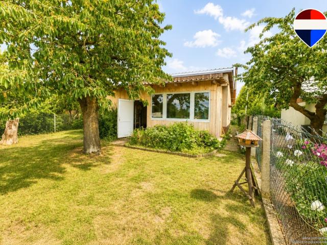Angelparadies Wochenendhaus in idyllischer Lage direkt am Elbe Havel Kanal