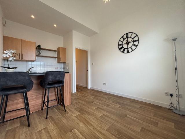 Angerstein Mews, Portsmouth PO2, 1 bed flat to rent, £875 pcm | PrimeLocation