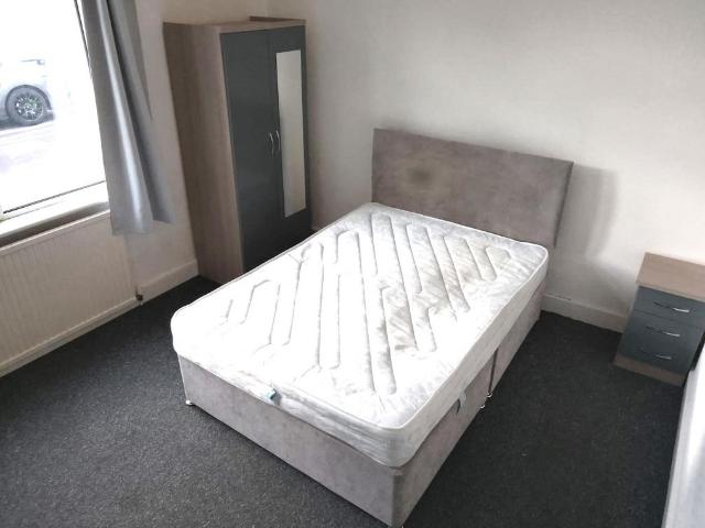 Angerstein Road, Portsmouth PO2 6 bed house of multiple occupation to rent £570 pcm £132 pw