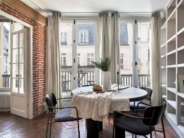 Angers 1 chambre et balcon aux Halles