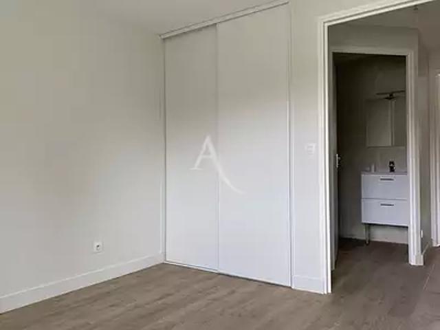 Angers 49100 Location appartement 2 pièces t2 parking