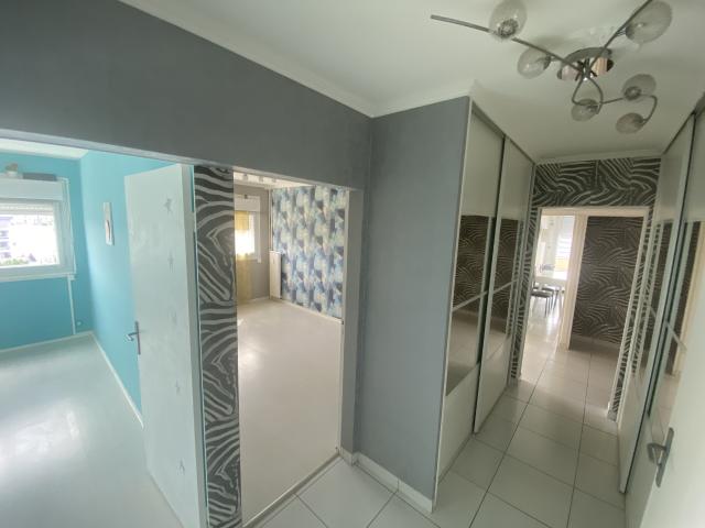 ANGERS MADELEINE: appartement Type 3 lumineux, balcon, cave et parking
