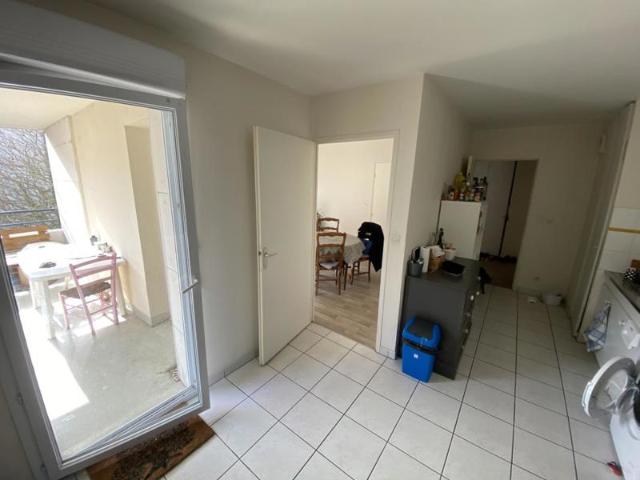 ANGERS QUARTIER RECHERCHE: Appartement 3 pièces loué, terra
