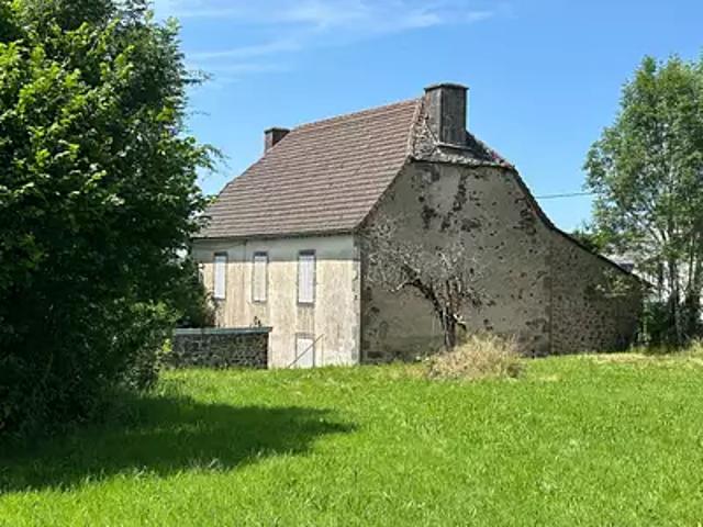 Anglards de Salers 15380 Achat / Vente maison 6 pièces t6