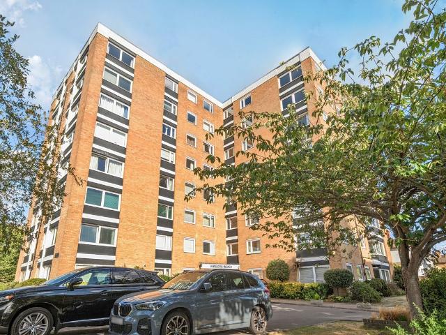 Anglers Reach, Grove Road, Surbiton KT6, 2 bed flat to rent, £2,300 pcm | PrimeLocation