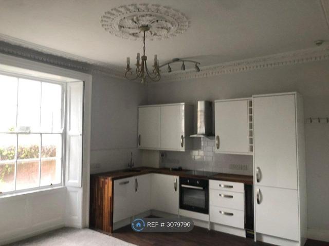 Anglesea Place, Bristol BS8, 1 bed flat to rent, £1,200 pcm | PrimeLocation