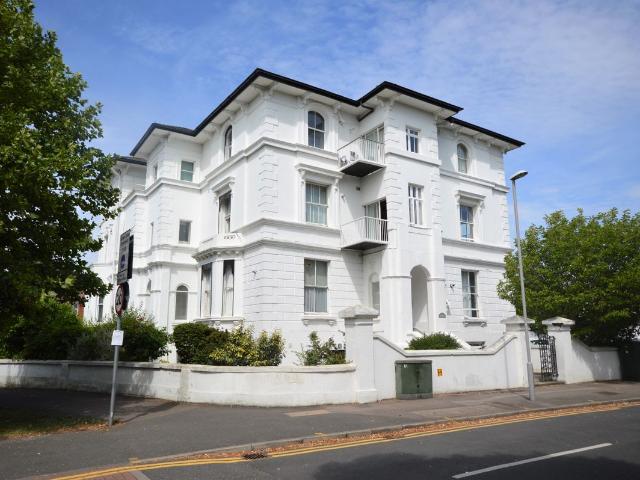 Anglesea Road, Kingston Upon Thames KT1, 1 bed flat to rent, £1,275 pcm | PrimeLocation