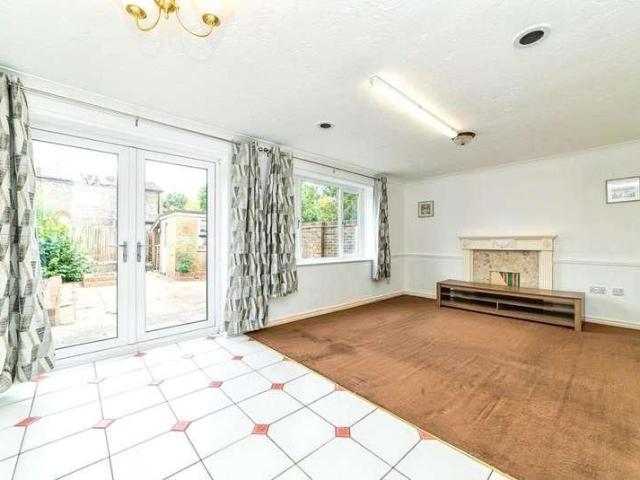 Anglesey Close, Basingstoke, RG24