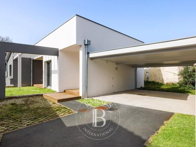 Anglet Chambre D'amour, Maison Neuve De 194 M² m² Anglet