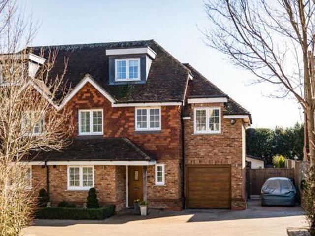 Angley Road, Cranbrook, 4 Bedroom Semi detached