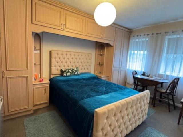 Anglica Drive, Beckton 2 bed apartment to rent £1,798 pcm £415 pw