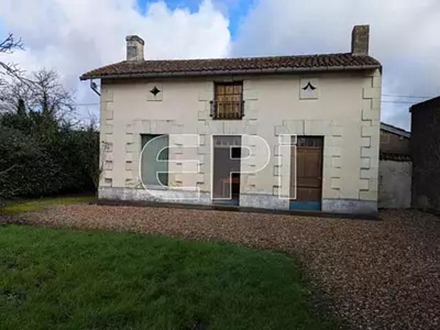 Angliers 86330 Achat / Vente maison 2 pièces t2