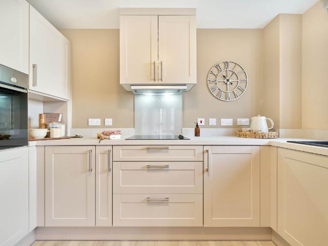 Angmering BN16, 1 bed flat to rent, £2,310 pcm | PrimeLocation