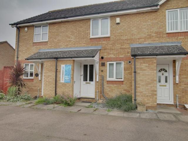 Angoods Lane, Chatteris 2 bed terraced house to rent £850 pcm £196 pw