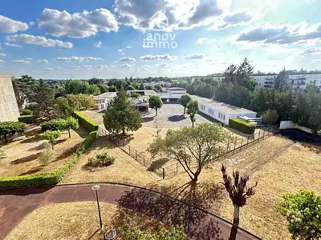 Angoulême 16000 Achat / Vente appartement 5 pièces t5 au dernier étage cave