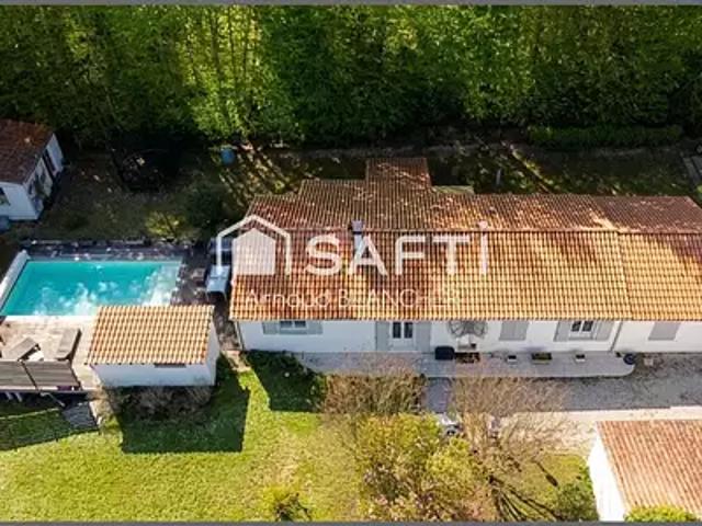 Saint Yrieix sur Charente 16710 Achat / Vente maison 9 pièces t9 parking