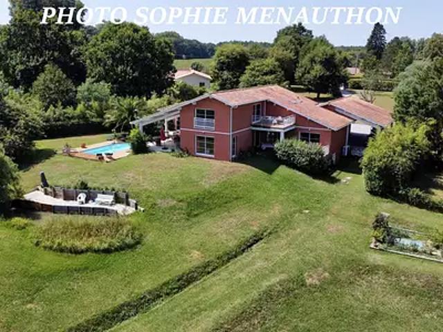 Angresse 40150 Achat / Vente maison 7 pièces t7 piscine terrasse