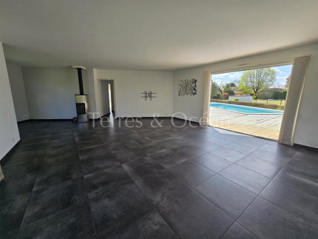 Angresse Maison Moderne De Plain Pied Avec Piscine 156m² Angresse