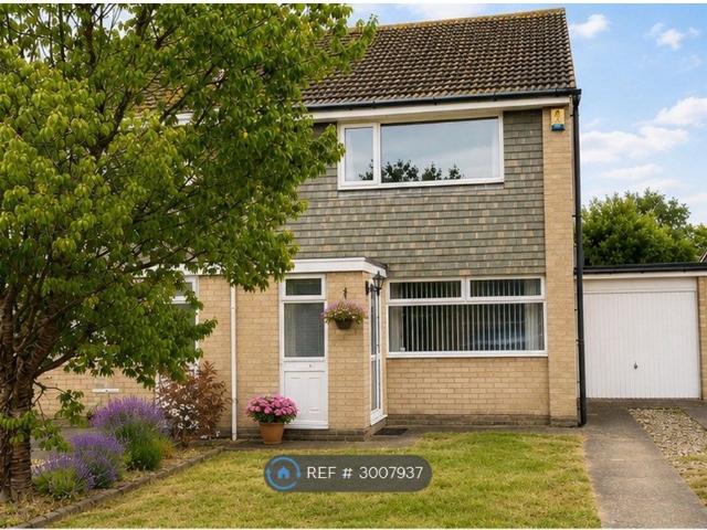 Angrove Close, Yarm TS15, 2 bed semi detached house to rent, £999 pcm | PrimeLocation