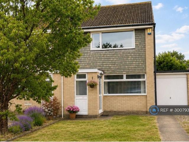 Angrove Close, Yarm, TS15 2 bed semi detached house to rent £999 pcm £231 pw