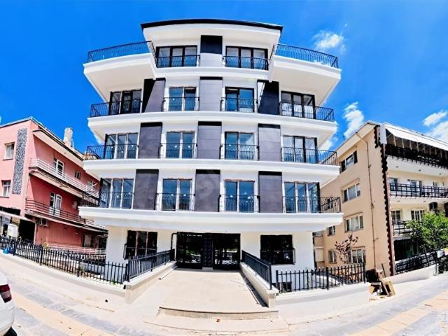 ANITKABİR KARŞISI GENÇLİK CADDESİ'NDE SATILIK SIFIR 4+1 DUBLEKS