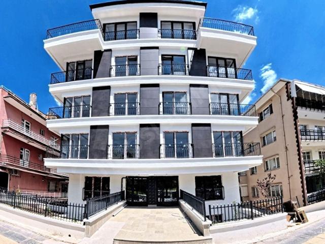 ANITKABİR KARŞISI GENÇLİK CADDESİ'NDE SATILIK SIFIR 4+1 DUBLEKS