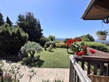 ANJOU 38 Vente Viager Occupé 2 têtes BOUQUET SEC sans rente Maison P6, en pierres, avec jardin