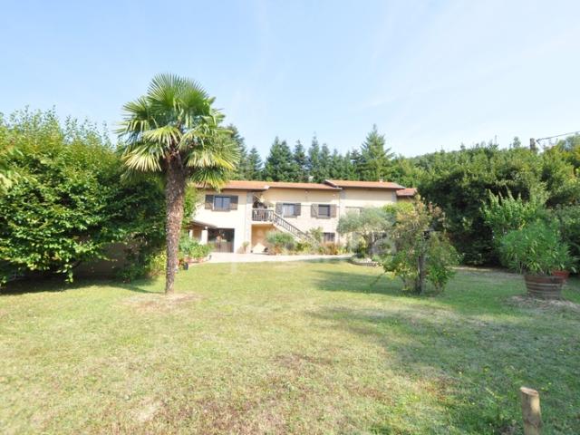 ANJOU 38 Vente Viager Occupé 2 têtes BOUQUET SEC sans rente Maison P6, en pierres, avec jardin