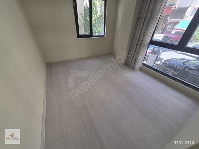 ANKADAN MERKEZİ KONUMDA SIFIR 2+1 ARAKAT