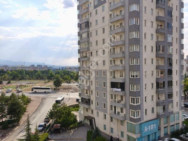Anka'dan Tarmvay Önünde Üniversite Yakını 3+1 Satılık Daire