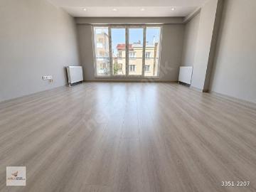 ANKA'dan ÜSKÜDAR CUMHURİYET MAH.'de SIFIR BİNADA 3+1 DAİRE