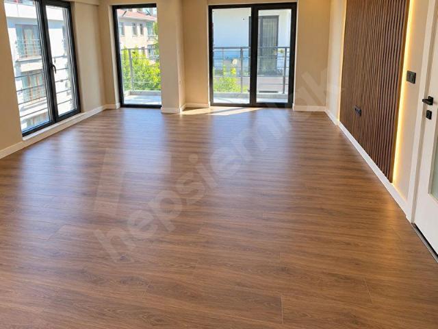 Ankara Çankaya Bahçelievlerde metroya yakın 4 + 1 dubleks daire