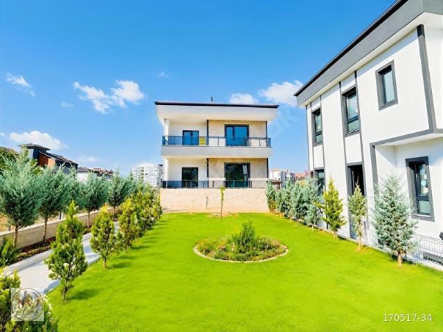ANKARA BAĞLICADA 5+2 SATILIK ASANSÖR YAPILABİLİR VİLLA
