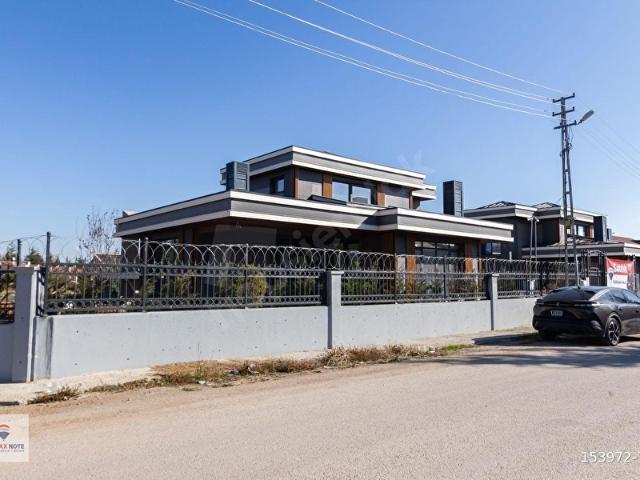 ANKARA GÖLBAŞI 'NDA SATILIK 5+2 VILLA