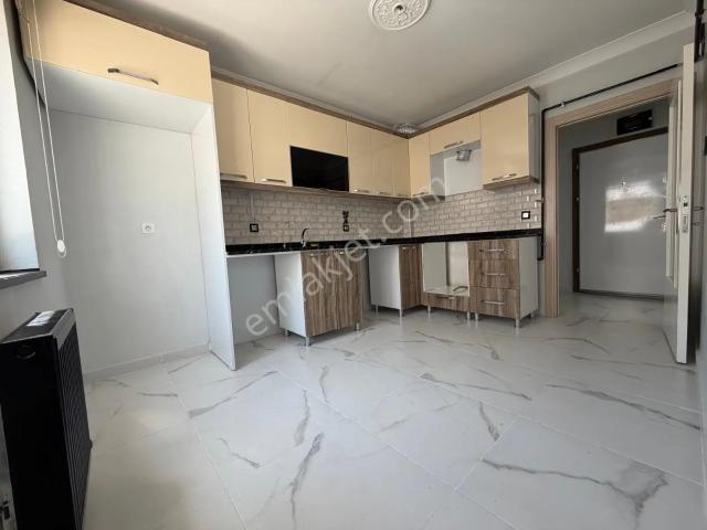 Ankara Kazanç'tan 29 Ekim Mahallesinde Full Yapılı Katta Kiralık Geniş Ebevyn Banyolu Kiralık Daire