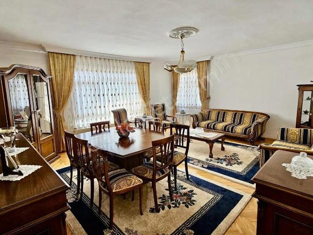 Ankara Keçiören Tepebaşı'nda 250m2 5+2 Dubleks Satılık