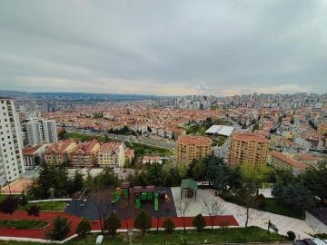 Ankara Manzaralı Merkezi Konum Yapılı Kapalı Otoparklı 4+1 Daire