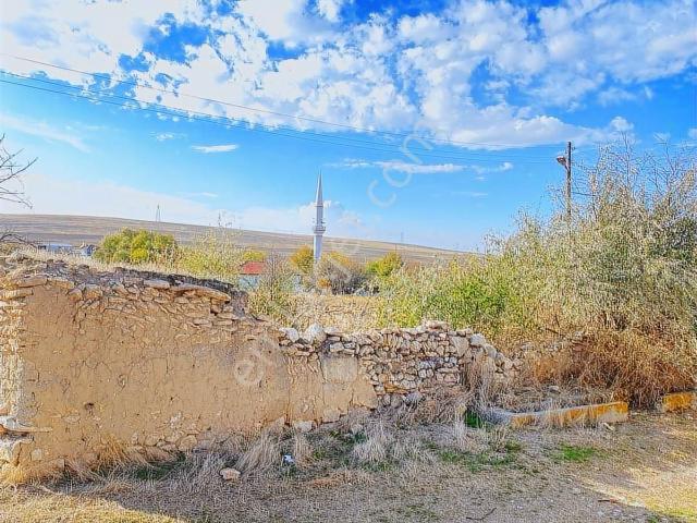Ankara Sınırı Yunak Mevki 752 M2 2 Kata İmarlı Kerpiç Ev