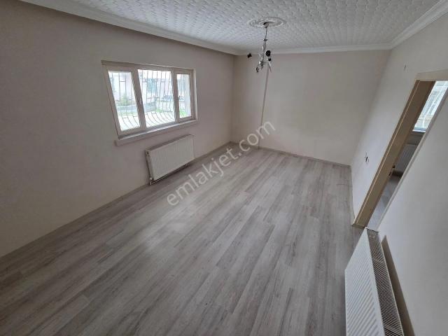 Ankara Sincan Mareşalda 2+1 Bahçe Katı Satılık Daire