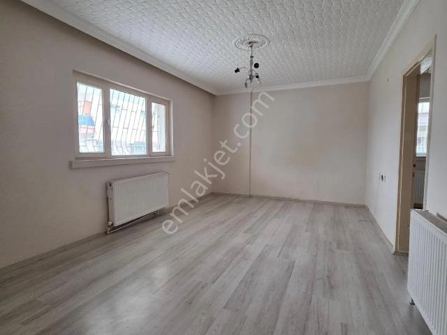 Ankara Sincan Mareşalda 2+1 Bahçe Katı Satılık Daire