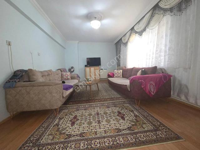 Ankara Sincan Mareşalda 3+1 Y.giriş Altında Daire Var Satılık Daire