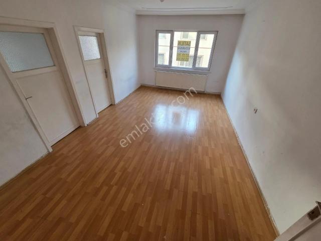 Ankara Sincan Mareşalda 3+1 Katta Kiralık Daire
