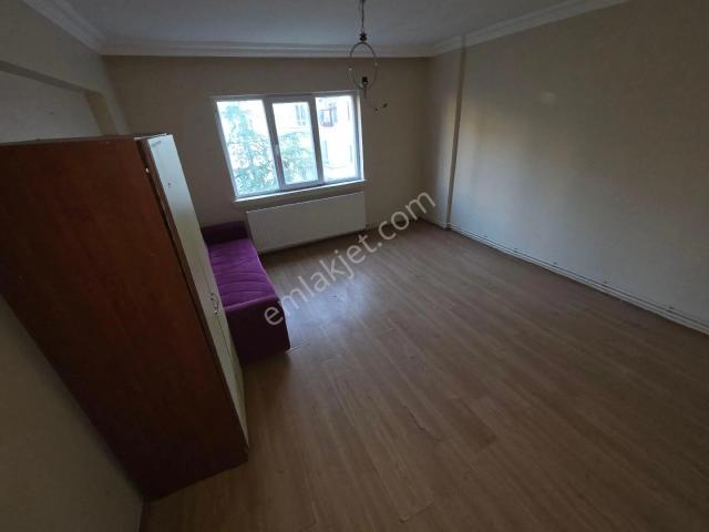 Ankara Sincan Selçukluda 2+1 Arakatta Kiralık Daire