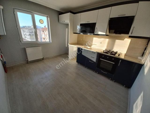 Ankara Sincan Yenikent Menderes Mah. 2+1 Ara Katta 100m²