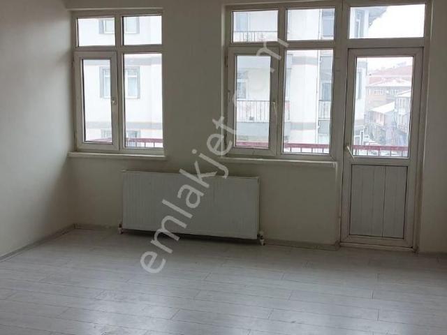Ankara Çubuk Belediye Binası Civarı 3+1 Satılık Daire