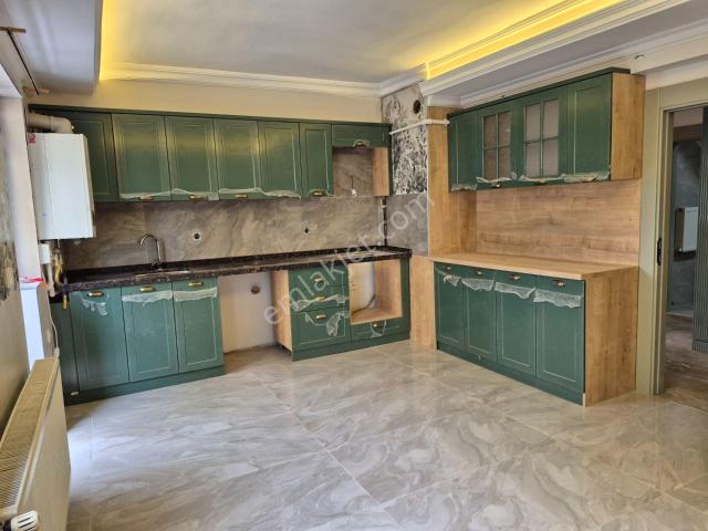 Ankaranın Merkezinde Kiralık Daire 4+1+2 Banyo+ 2 Kiler